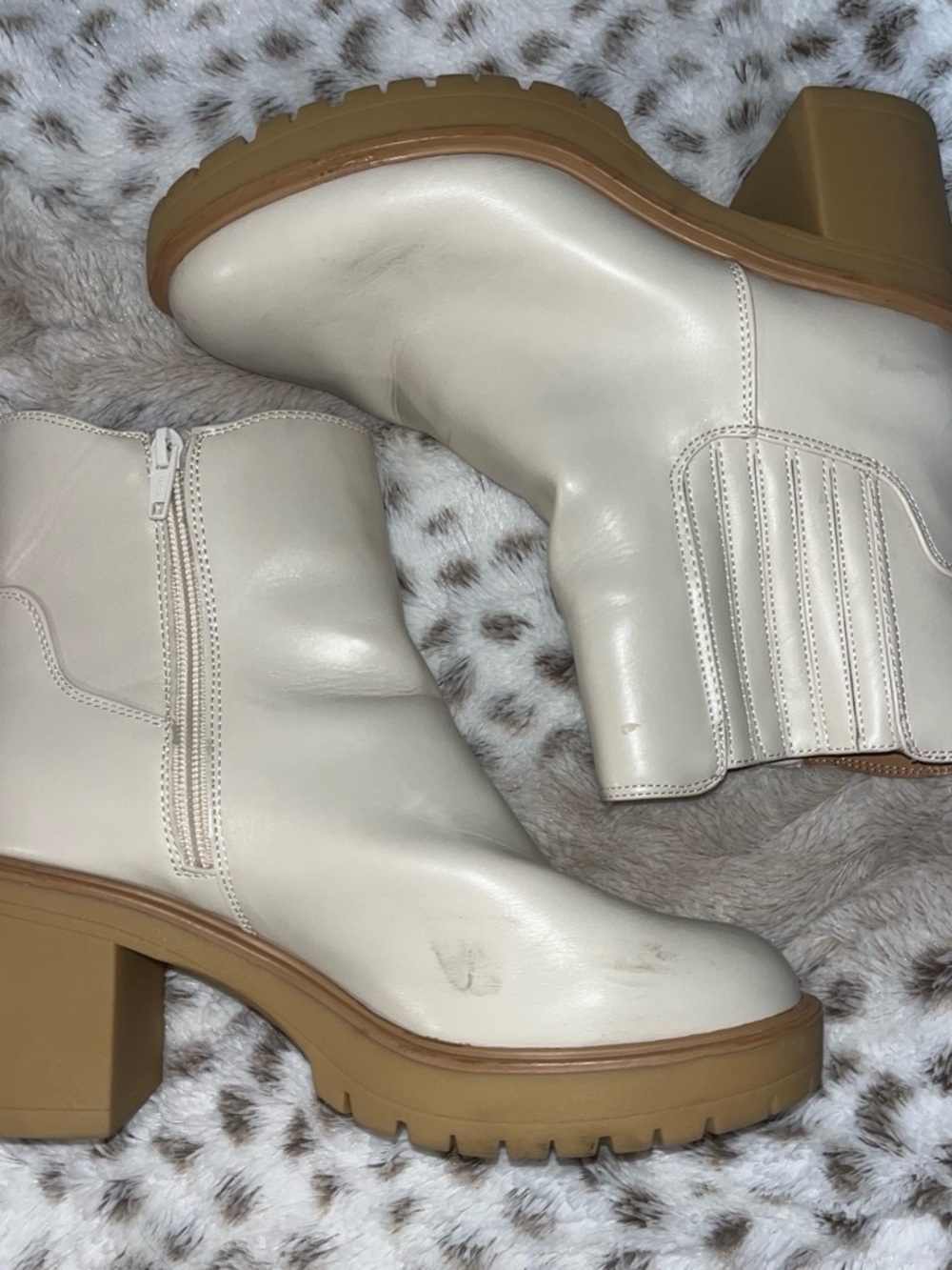 Universal Thread Cream Platform Block Heel Ankle Boots